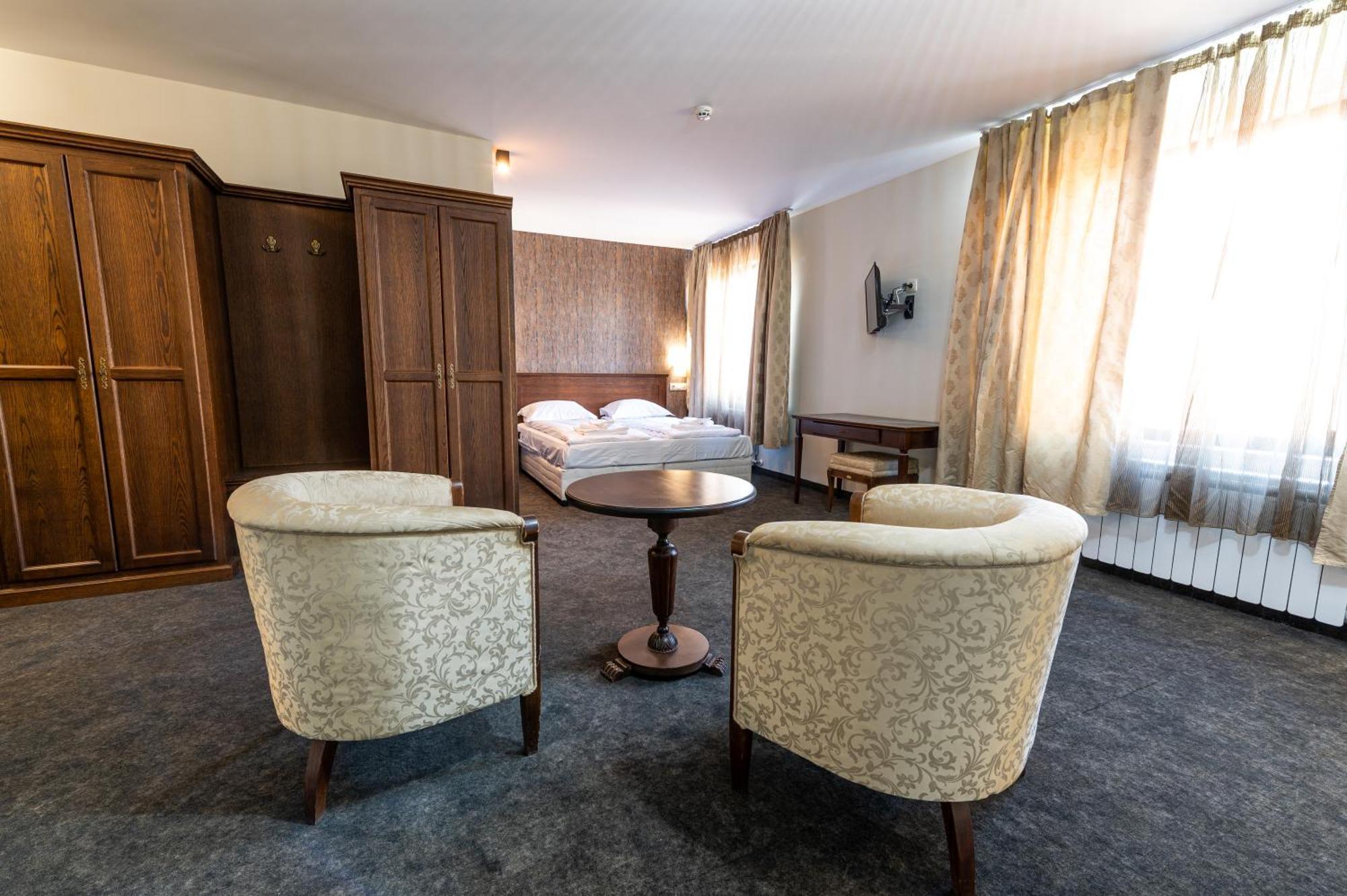 Hotel Domenic Free Parking Пловдив Экстерьер фото