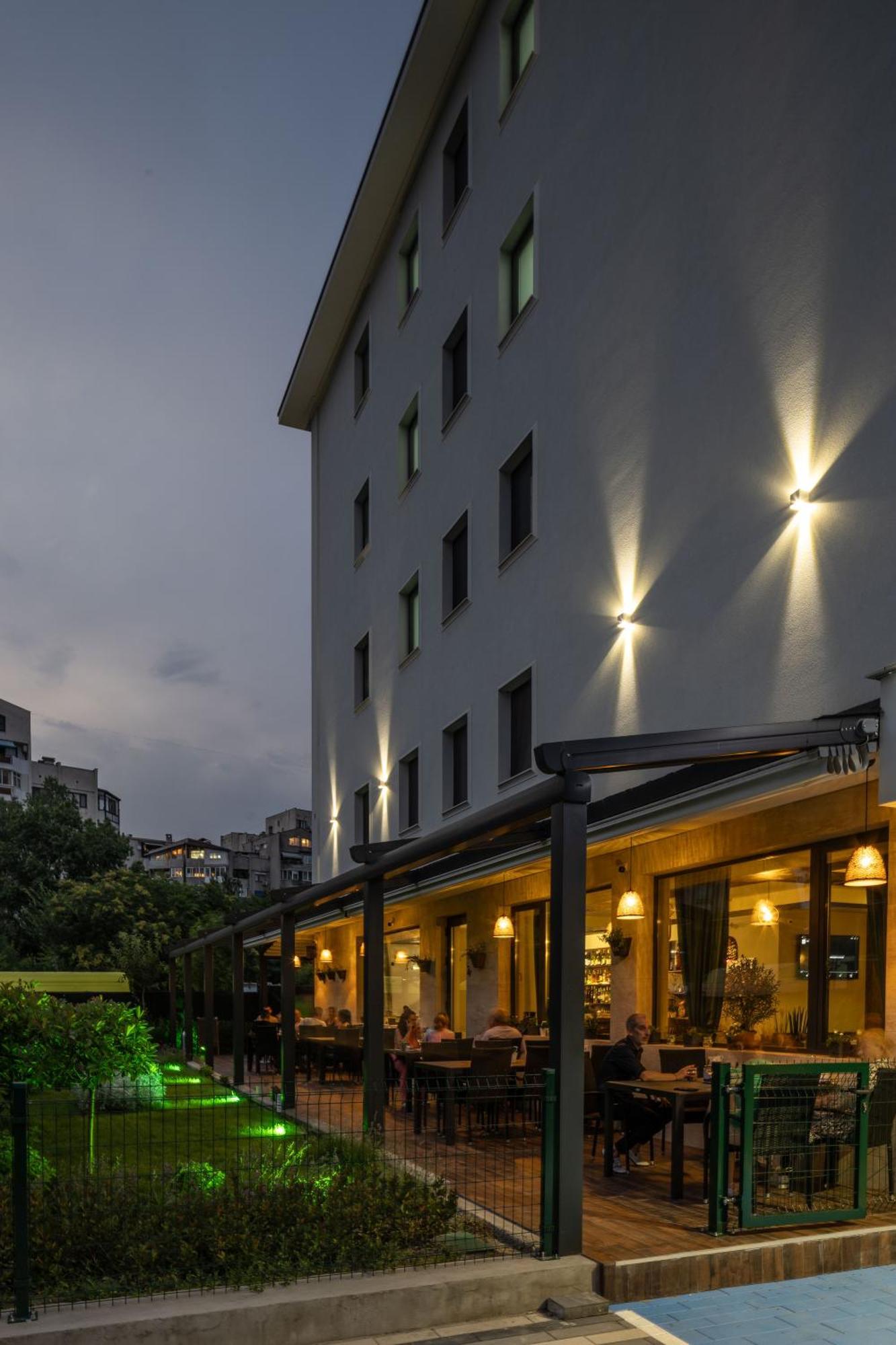 Hotel Domenic Free Parking Пловдив Экстерьер фото