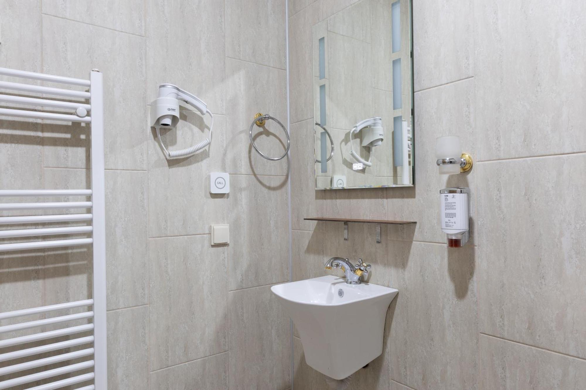 Hotel Domenic Free Parking Пловдив Экстерьер фото