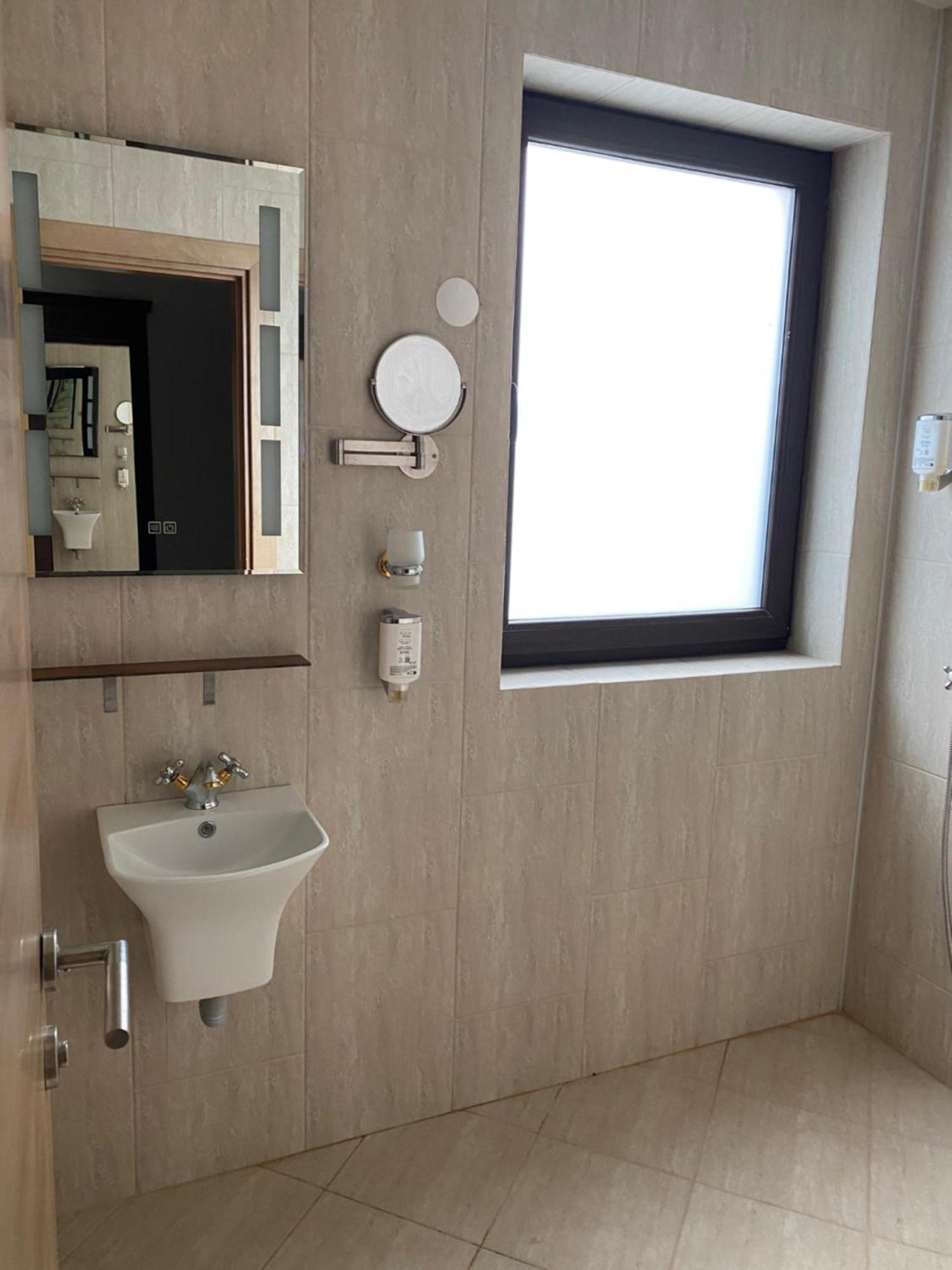 Hotel Domenic Free Parking Пловдив Экстерьер фото