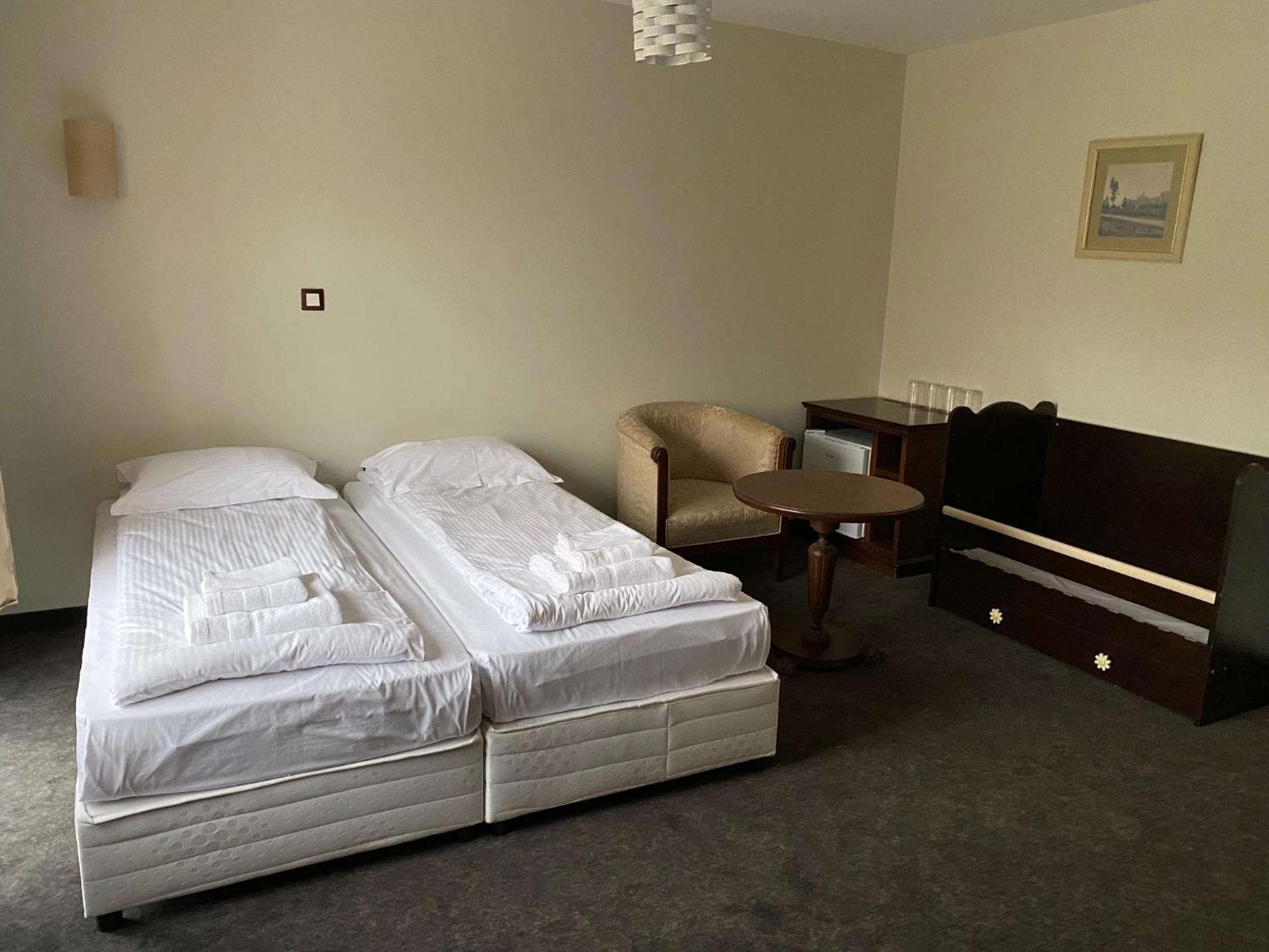 Hotel Domenic Free Parking Пловдив Экстерьер фото